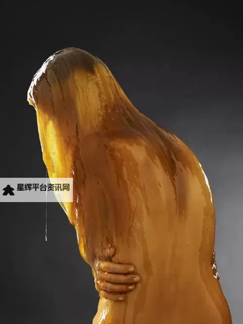 探索极限:揭示最大胆的人体艺术与挑战图1
