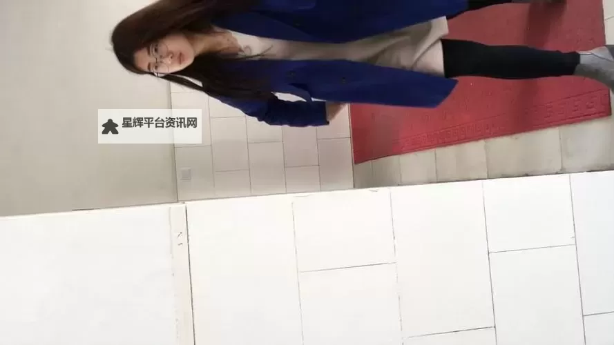 【高清全景】厕沟精品美女厕沟，尽览极致魅力！图1