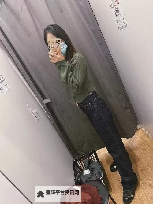 探索创新体验：优衣库试衣间种子的独特魅力图1