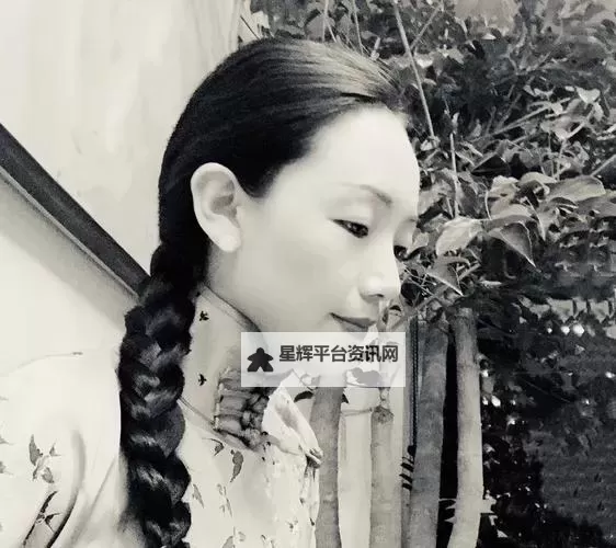 九月婷婷：秋日里的温柔时光图1