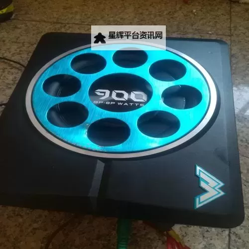 揭秘月光爆吧器：点亮夜晚的新型娱乐神器图1