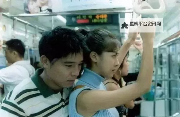 探索痴汉电车1:都市夜行的禁忌之旅图1