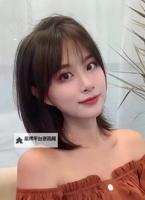长脸适合的发型推荐：打造完美轮廓的最佳选择图2