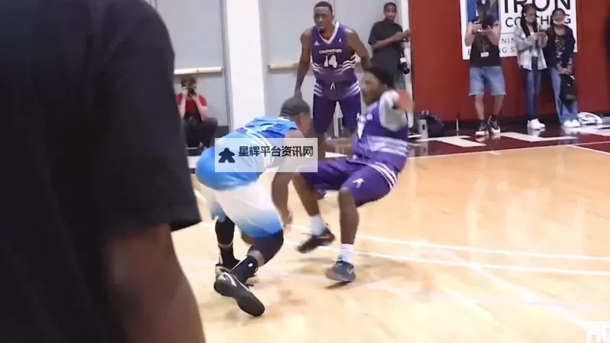NBA2K15 晃倒对手与防守惯性心得图2