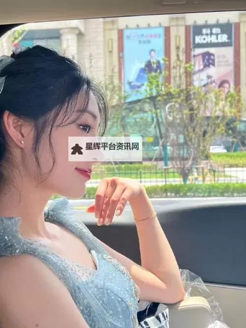 青春棋影：青涩的自拍在亚洲的朦胧瞬间图2