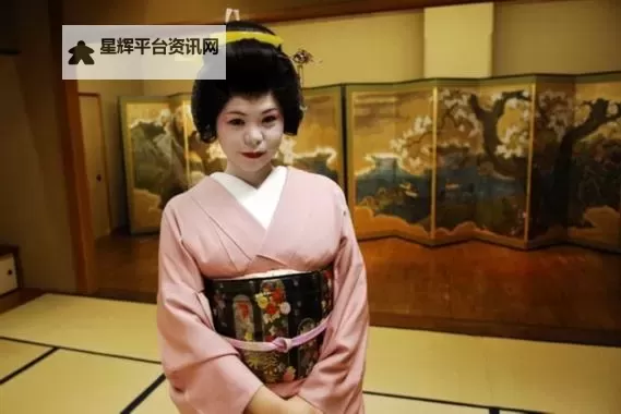 日本风俗媚娘：揭秘江户时期的风俗文化与迷人风采图1