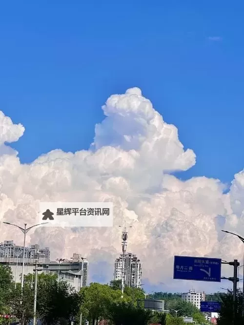 日本一级PPT怎么做免费模板:详细攻略与免费资源推荐图2