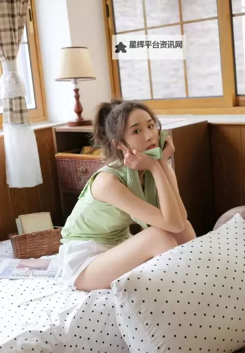 午夜DJ在线观看日：深夜音浪尽享欢愉时光图1