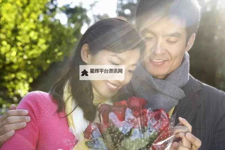 在恩爱时发出嘤嘤的声音视频：甜蜜日常里的微光与低语图1